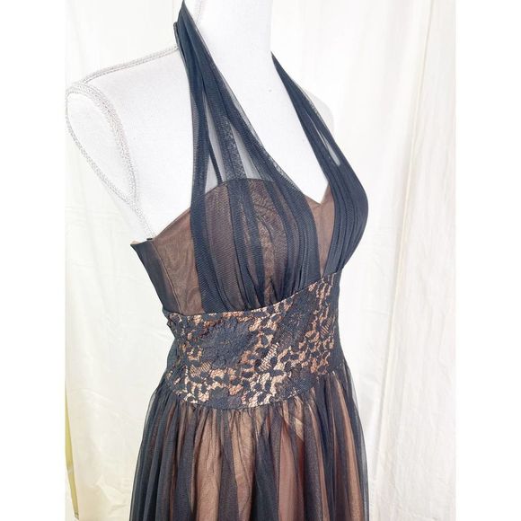 Vintage 90's Does 50's Bronze And Black Halter Dress - Full Skirt - Picture 3 of 7